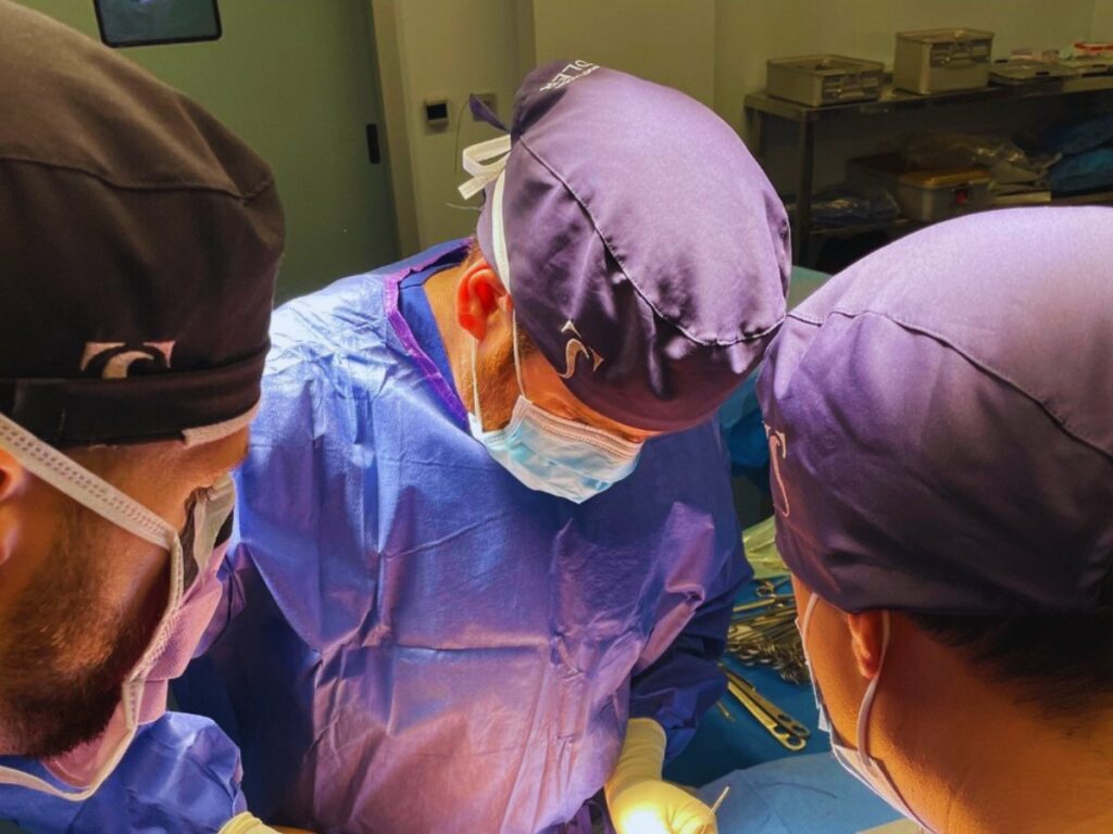 Alta hospitalaria en menos de 24 horas tras cirugía de prótesis de rodilla