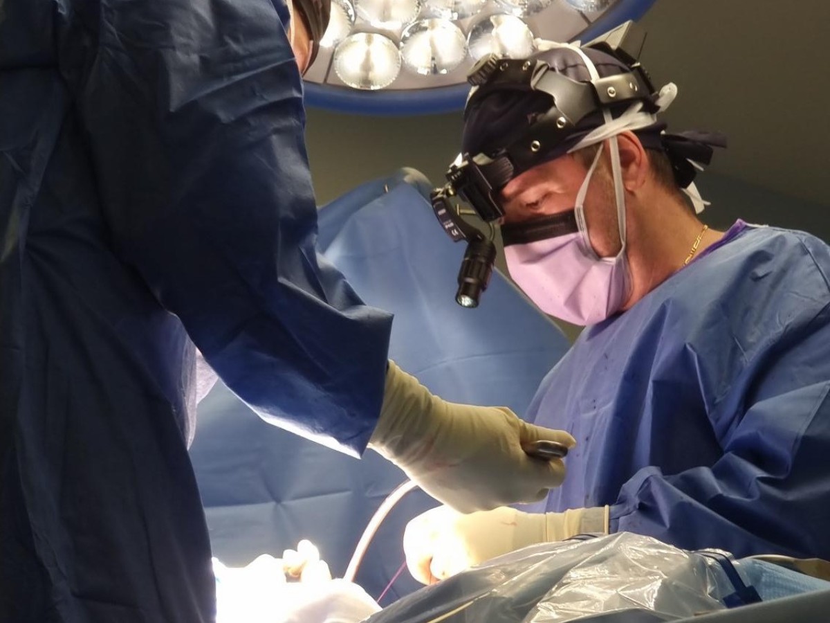 Alta hospitalaria en menos de 24 horas tras cirugía de prótesis de rodilla